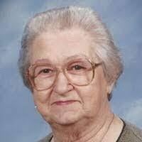 Maude Moss's Instagram, Twitter & Facebook