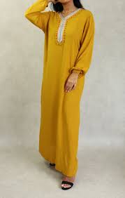 Pourtant une robe été pas cher femme donnera un nouvel élan à un couple qui se. Robe De Maison Et D Ete Pas Cher A Pompons Pour Femme Couleur Jaune Moutarde Pret A Porter Et Accessoires