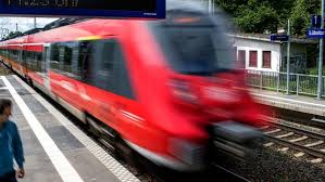 Wann kommt mein zug in meiner stadt? Bauarbeiten Bei Der Bahn Zugausfalle Rund Um Neubrandenburg Ndr De Nachrichten Mecklenburg Vorpommern