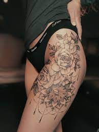You don't necessarily need to have cool tattoos on the thigh. Schmetterlingtattoo Inspirierendetattoos Leg Tattoos Women Hip Thigh Tattoos Floral Thigh Tattoos