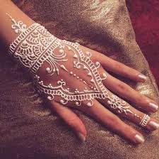 Simple White Henna Designs For Back Hand Side Uzory Hnoj Belaya Hna Ruka Hna