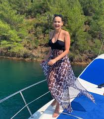454 views2 months ago mahii creation. Gonul Dagi Nin Guzeller Guzeli Dilek I Pozlariyla Instagram I Kasip Kavuruyor Foto Galerisi