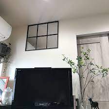 リビング なんちゃって窓枠 窓枠風ミラー なんちゃって室内窓 テレビ上の壁 などのインテリア実例 2018 05 29 14 12 10 roomclip ルームクリップ 室内窓 鏡 インテリア おしゃれ インテリア