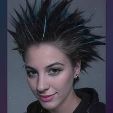 Julia Christmas (@juliaachristmas)