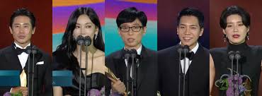 Babes , ini saatnya kita kembali memasuki fase di mana industri hiburan korea selatan memilih para sineas terbaik dalam ajang penghargaan. 57th Baeksang Arts Awards 2021 ì œ57íšŒ ë°±ìƒì˜ˆìˆ ëŒ€ìƒ Full Winner List Sleeplessaliana