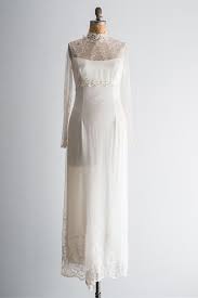 Maybe you would like to learn more about one of these? True Vintage Brautkleid Nr 13 Beschreibung Vintage Brautkleid Aus Den 80er Jahren Mit Spitze Auf Tull Gefuttert Mit Satin Brautkleid Vintage Kleider Braut