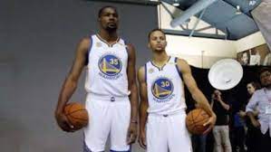 The nets new star is focused on his recovery and elated to be since june 10, when durant crumpled to the floor with a ruptured achilles, halting game 5 of the. Kevin Durant It Was Tough To See Steph Curry Suffer Broken Hand Sportress Of Blogitude