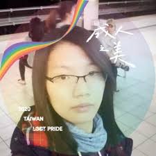 澎湖最便宜的無菜單料理一個人300、兩個人一桌有白飯風茹茶自取、跟甜點- 去年還沒漲時才250、但300還是很便宜的星月灣