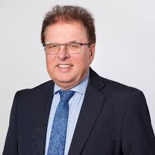 Auch postbank bittet ihre treuen kunden zur kasse. Rainer Grunert Selbstandiger Finanzberater Der Deutschen Bank Hamburg Baufinanzierung Bei Immoscout24