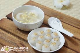 Dùng 1 chiếc thìa nhỏ, hoặc ngón tay sạch. Cung Lam Banh Troi Banh Chay Ä'on Táº¿t Han Thá»±c