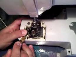 Remettre Le Support De La Canette D Une Machine A Coudre Singer Machine A Coudre Singer Machine A Coudre Coudre