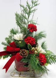 Jingle Bell Sleigh Concord Flower Shop 50 00 2013 Christmas Flower Arrangements Christmas Floral Arrangements Christmas Bouquet