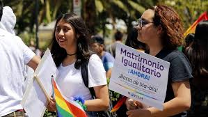 En américa latina, el matrimonio igualitario es también legal en uruguay y brasil (2013), colombia (2016) y una parte de méxico (2009). Wnkululnnukrwm