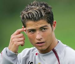 Ünlülerin saç modelleri kısa saç stilleri son moda saç modelleri. Ronaldo Eski Sac Modelleri 2019 Sac Modelleri