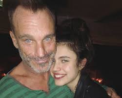 Margaret qualley in donnybrook (gfycat.com). Margaret Qualley Family Boyfriends Siblings Parents Bhw