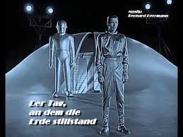 Keanu reeves, jennifer connelly, jaden smith and others. Der Tag An Dem Die Erde Stillstand 1951 Musik Bernard Herrmann Youtube