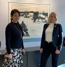 Hennes hovedinteresser innen forskning er kvalitative studier. Spekter Og Norsk Sykepleierforbund Enige Om Lonnsoppgjoret For Sykehusene Spekter