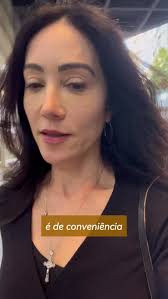 Adorno e arte tem conceitos diferentes. , Investir em arte é validar o seu  estilo a longo prazo, já que a escolha da obra traduz parte da sua  personalidade. , Consegue identificar na sua casa, o que é ...