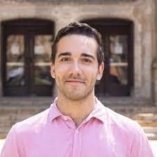 Francis Fiore's Instagram, Twitter & Facebook