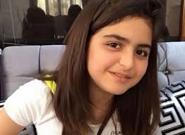 اعجبنى وصفها لتحولها من طفلة لانثى اعجبنى ملاحظة ريم للنظرات بين الشخصيات من رجال و نساء و تناولتها حلا من عدة جوانب وبدأت بأهمها وهي بذرة القضية. ØµÙˆØ± Ø­Ù„Ø§ Ø§Ù„ØªØ±Ùƒ Ø¨Ù†Ø·Ù„ÙˆÙ† Ø¬ÙŠÙ†Ø² ÙˆØªÙŠ Ø´ÙŠØ±Øª Ø£Ø³ÙˆØ¯ 2015