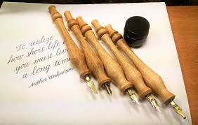 Handmade Calligraphy Nib Holder Set Wood Dip Pen Holder Etsy Dip Pen Wood Ink Pens Calligraphy Nibs