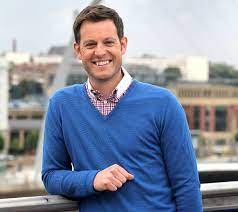 Matt papa will join with calvin college and a host of distinguished songwriters in march of 2018 to work on christmas hymns for congregational singing to give a new voice to the incarnation. Matt Baker Announces He Is Leaving The One Show After Nine Years Birmingham Live