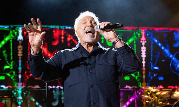Tom Jones review – still displaying stunning prowess at 81 | Tom Jones |  The Guardian