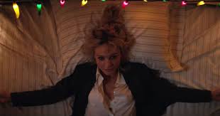 «девушка, подающая надежды» (promising young woman, 2020). Promising Young Woman Trailer Stars Carey Mulligan Revenge