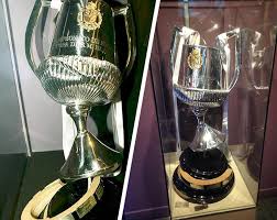 Repasaremos también el nuevo equipo de la semana y muchas sorpresas más. Als Ramos Den Pokal Vom Bus Fallen Liess Real Total