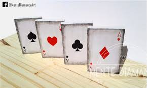 Set Cartas Naipes Poker Ases Madera As Casino Apuestas Deco 1 480 00 Regalos Originales Letras De Madera Deco