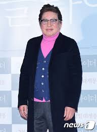 장택상(張澤相, 1893년 10월 22일 ~ 1969년 8월 1일)은 초대 대한민국 외무부 장관·대한민국 제3대 국무총리·4선 국회의원 등을 지낸 대한민국의 정치인이자 작가이다. 0bnbay9qwg1hlm