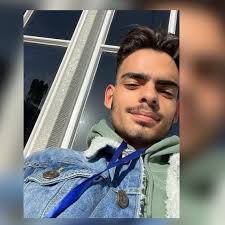 iPhone 16 pro, o ProMax. Scatti in RAW per editing professionali e fai  video devastanti. Certo, qualsiasi telefono tu scelga, lo devi saper usare.  Non è solo la macchina che conta, ma