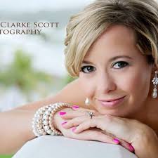 Jenna MacDonell (@JennaLMacDonell)