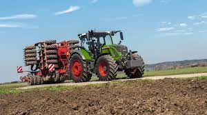 Agco's fendt brand of tractors; Fendt 700 Vario Traktoren Fendt
