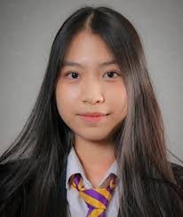 Thông tin nữ sinh tặng hoa Tổng thống Mỹ Joe Biden tại sân bay Nội bài,  thành tích học tập cực khủng