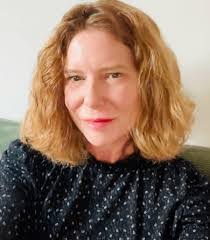 Bonnie Bowes's Instagram, Twitter & Facebook