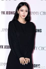 Han yeseul (한예슬) birth name: Han Ye Seul Plays The Lead Role In New Romance Series Goodbye Romance Mymusictaste