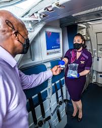 13 августа в 07:00 ·. Delta Will Give Flight Attendants Rapid Covid 19 Tests On Demand Conde Nast Traveler