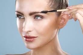 Jadi sekarang saya faham yang kenapa wanita perlu makeup. Nak Bentuk Kening Terbaik Ini Alat Solek Yang Perlu Ada Untuk Kening On Fleek