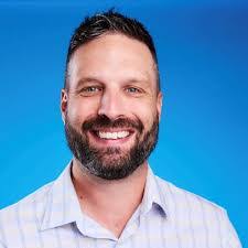 Marissa Snapp's Instagram, Twitter & Facebook