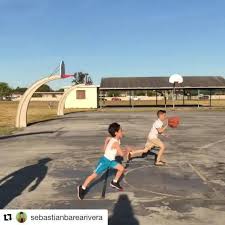 The couple later split in april 2013. Sebastian Barea Rivera Practicando Jj Barea Foundation