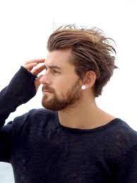 Charlie Winzar If This Ain T Him He S Doing A Helluva Impression Right Down To Ea Medium Length Mens Haircuts Mens Hairstyles Medium Medium Hair Styles