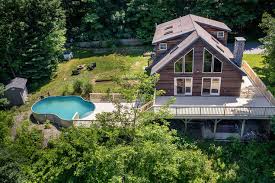 1084 W Rd, Bowdoin, ME 04287