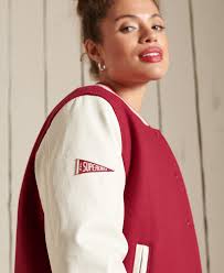 Amazon.com: Superdry Womens College Varsity Bomber Jacket, Relaxed Fit,  Popper Fastening Hike Red Size 6 : ביגוד, נעליים ותכשיטים