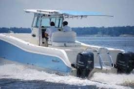 Top 10 Center Console Fishing Boat Manufacturers Boat Trader Waterblogged Offshore Fishing Boats Center Console Fishing Boats Fishing Boats
