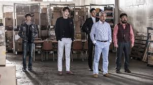 Film the thieves merupakan sebuah film actian komedi yang menceritakan tentang jaringan pencuri profesional di korea. Kim Woo Bin Jadi Perampok Jenius Di Trailer The Technicians