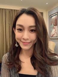 Jun 30, 2021 · 范瑋琪30日在ig發文表示，她向媽媽抱怨「好煩喔！腦子需要清空最近，亂糟糟的心裡煩悶」，沒想到媽媽給她的建議竟是「清空腦子前先清空購物車吧！可能會有幫助～」，而她似乎照做了，開心直呼「真的耶」，並下了個結論「聽媽媽的話準沒錯！ èŒƒç'‹çª Dcard