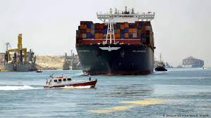 În 2017, o navă japoneză a rămas blocată, dar a fost repusă pe curs în cîteva ore. Canalul Suez 150 De Ani De La Inaugurare Global Dw 16 11 2019