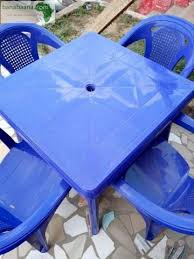 Le siège social et d'exploitation est : Mobilier Vente De Chaise Et Tables Plastique Abidjan Banabaana