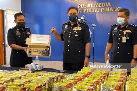Balai polis komuniti sungai pinang, balik pulau. Dua Ditahan Termasuk Pengusaha Sukan Air Polis Rampas Syabu Rm5 2 Juta Sound Corner